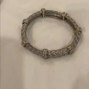 Silver bracelet with diamonds